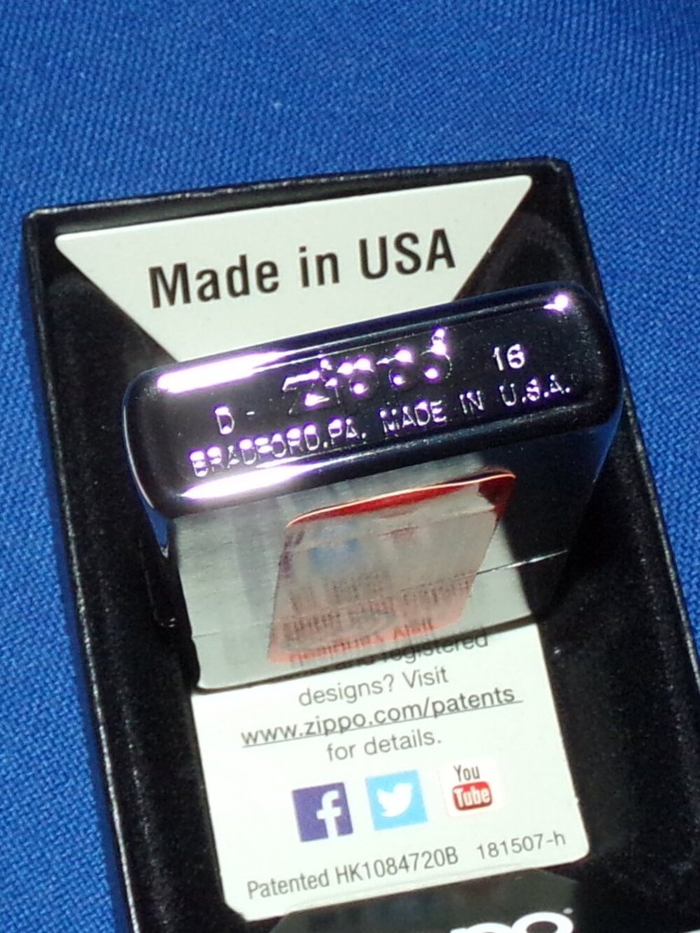 New Sealed & Unused Brushed Chrome Silver Zippo Lighter 200 w/ Box From Marlboro